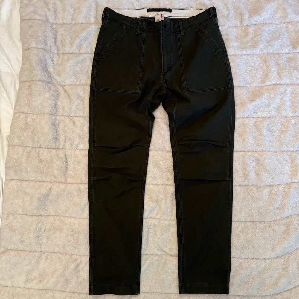 Relwen Supply Plant - Dark Smoke - Size 36